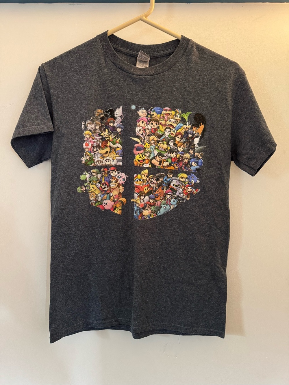 Nintendo Video Game Character Graphic T-Shirt Men’s Small